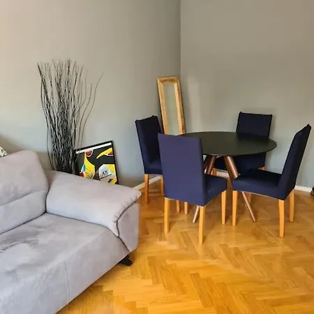 Апартаменты Bel Dans Parc Arbore,200m Du Metro,parking.